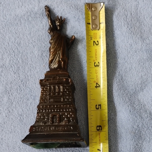 Stanley Bronze Statue of Liberty Figurine - Picture 2 of 11